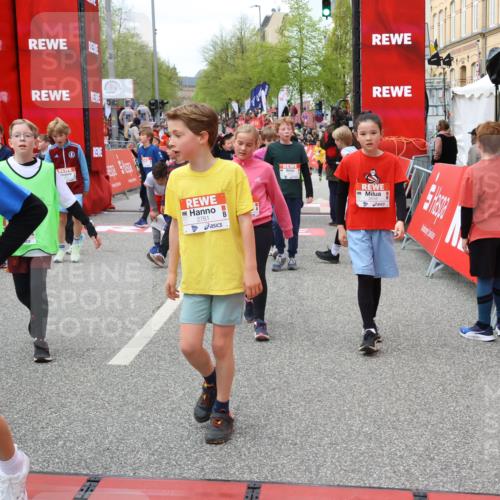 25.04.2026 - Das Zehntel Strokosch-Dieckow http://msf.ph/oto/9579663 25.04.2026 08:52:08 Ziel 1017, 1018, 1250, 1279, 1282, 1286, 1840, 2161, 2671, 2729, 3190, 3241, 3336, 3352, 3421, 3428, 3572, 3675, 3807, 3932, 4040, 4053, 1017, 1018, 1250, 1279, 1282, 1286, 1840, 2161, 2671, 2729, 3190, 3241, 3336, 3352, 3421, 3428, 3572, 3675, 3807, 3932, 4040, 4053 meine-sportfotos.de