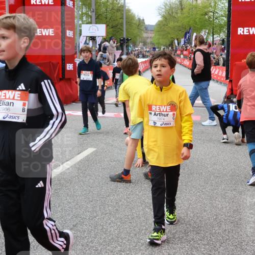 25.04.2026 - Das Zehntel Strokosch-Dieckow http://msf.ph/oto/9579668 25.04.2026 08:52:23 Ziel 1022, 1034, 1198, 1224, 1239, 1509, 1634, 1857, 2261, 2262, 2299, 2313, 2599, 2603, 2892, 3040, 3087, 3220, 3251, 3587, 1022, 1034, 1198, 1224, 1239, 1509, 1634, 1857, 2261, 2262, 2299, 2313, 2599, 2603, 2892, 3040, 3087, 3220, 3251, 3587 meine-sportfotos.de