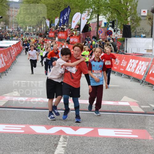 25.04.2026 - Das Zehntel Strokosch-Dieckow http://msf.ph/oto/9579678 25.04.2026 08:52:40 Ziel 1030, 1149, 1326, 1631, 1730, 2021, 2601, 2623, 2810, 2886, 2890, 3078, 3110, 3134, 3613, 3654, 3830, 1030, 1149, 1326, 1631, 1730, 2021, 2601, 2623, 2810, 2886, 2890, 3078, 3110, 3134, 3613, 3654, 3830 meine-sportfotos.de