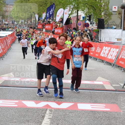 25.04.2026 - Das Zehntel Strokosch-Dieckow http://msf.ph/oto/9579679 25.04.2026 08:52:40 Ziel 1030, 1149, 1326, 1631, 1730, 2021, 2601, 2623, 2810, 2886, 2890, 3078, 3110, 3134, 3613, 3654, 3830, 1030, 1149, 1326, 1631, 1730, 2021, 2601, 2623, 2810, 2886, 2890, 3078, 3110, 3134, 3613, 3654, 3830 meine-sportfotos.de