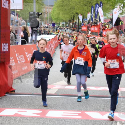 25.04.2026 - Das Zehntel Strokosch-Dieckow http://msf.ph/oto/9579683 25.04.2026 08:52:44 Ziel 1030, 1149, 1710, 1769, 2300, 2451, 2623, 2673, 2680, 2870, 2873, 2886, 2990, 3249, 3512, 3533, 3613, 3654, 3707, 3830, 3969, 4047, 1030, 1149, 1710, 1769, 2300, 2451, 2623, 2673, 2680, 2870, 2873, 2886, 2990, 3249, 3512, 3533, 3613, 3654, 3707, 3830, 3969, 4047 meine-sportfotos.de