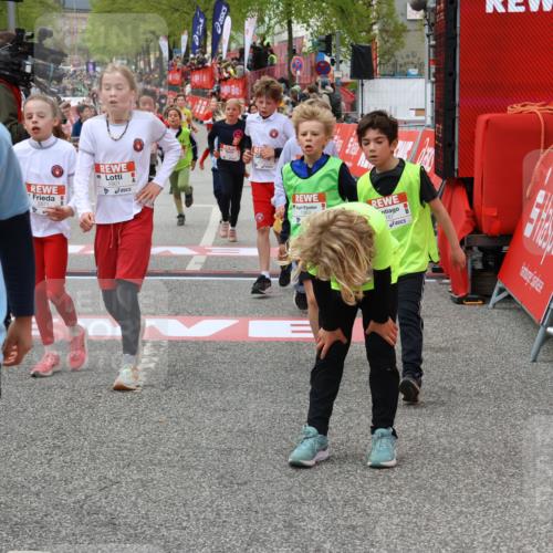 25.04.2026 - Das Zehntel Strokosch-Dieckow http://msf.ph/oto/9579691 25.04.2026 08:52:50 Ziel 1367, 1710, 1769, 1789, 2300, 2307, 2495, 2746, 2797, 2870, 2871, 2873, 2877, 2884, 2901, 3112, 3164, 3167, 3175, 3249, 3348, 3380, 3423, 3512, 3533, 3691, 3707, 3811, 4037, 1367, 1710, 1769, 1789, 2300, 2307, 2495, 2746, 2797, 2870, 2871, 2873, 2877, 2884, 2901, 3112, 3164, 3167, 3175, 3249, 3348, 3380, 3423, 3512, 3533, 3691, 3707, 3811, 4037 meine-sportfotos.de