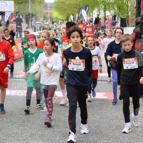 25.04.2026 - Das Zehntel Strokosch-Dieckow http://msf.ph/oto/9579700 25.04.2026 08:53:00 Ziel 1139, 1273, 1303, 1368, 1473, 1589, 1610, 1681, 1761, 1798, 1848, 1943, 1981, 2659, 2660, 2975, 2980, 2984, 3181, 3186, 3481, 3534, 3547, 3561, 3575, 3576, 3695, 3789, 3808, 4048, 1139, 1273, 1303, 1368, 1473, 1589, 1610, 1681, 1761, 1798, 1848, 1943, 1981, 2659, 2660, 2975, 2980, 2984, 3181, 3186, 3481, 3534, 3547, 3561, 3575, 3576, 3695, 3789, 3808, 4048 meine-sportfotos.de