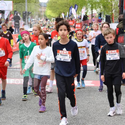 25.04.2026 - Das Zehntel Strokosch-Dieckow http://msf.ph/oto/9579702 25.04.2026 08:53:00 Ziel 1139, 1273, 1303, 1368, 1473, 1589, 1610, 1681, 1761, 1798, 1848, 1943, 1981, 2659, 2660, 2975, 2980, 2984, 3181, 3186, 3481, 3534, 3547, 3561, 3575, 3576, 3695, 3789, 3808, 4048, 1139, 1273, 1303, 1368, 1473, 1589, 1610, 1681, 1761, 1798, 1848, 1943, 1981, 2659, 2660, 2975, 2980, 2984, 3181, 3186, 3481, 3534, 3547, 3561, 3575, 3576, 3695, 3789, 3808, 4048 meine-sportfotos.de