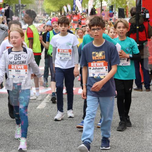 25.04.2026 - Das Zehntel Strokosch-Dieckow http://msf.ph/oto/9579710 25.04.2026 08:53:10 Ziel 1040, 1136, 1138, 1147, 1171, 1460, 1466, 1688, 2013, 2492, 2728, 2756, 2767, 2789, 2826, 3136, 3163, 3214, 3356, 3525, 3527, 1040, 1136, 1138, 1147, 1171, 1460, 1466, 1688, 2013, 2492, 2728, 2756, 2767, 2789, 2826, 3136, 3163, 3214, 3356, 3525, 3527 meine-sportfotos.de