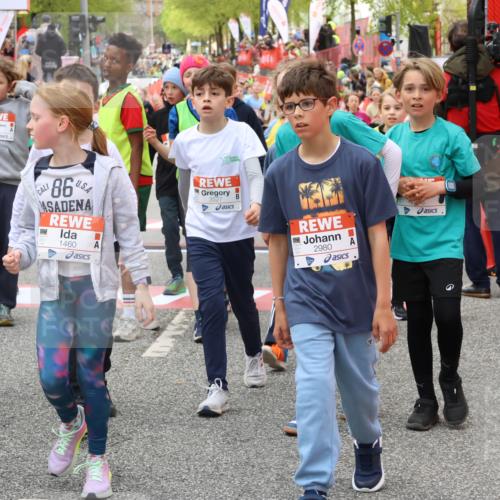 25.04.2026 - Das Zehntel Strokosch-Dieckow http://msf.ph/oto/9579716 25.04.2026 08:53:10 Ziel 1040, 1136, 1138, 1147, 1171, 1460, 1466, 1688, 2013, 2492, 2728, 2756, 2767, 2789, 2826, 3136, 3163, 3214, 3356, 3525, 3527, 1040, 1136, 1138, 1147, 1171, 1460, 1466, 1688, 2013, 2492, 2728, 2756, 2767, 2789, 2826, 3136, 3163, 3214, 3356, 3525, 3527 meine-sportfotos.de