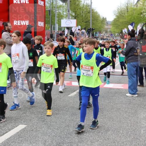 25.04.2026 - Das Zehntel Strokosch-Dieckow http://msf.ph/oto/9579749 25.04.2026 08:53:27 Ziel 1135, 1148, 1267, 1275, 1319, 1398, 1632, 1684, 1687, 1712, 1718, 1836, 2029, 2155, 2327, 2343, 2395, 2409, 2644, 2876, 2880, 3198, 3419, 3708, 3711, 1135, 1148, 1267, 1275, 1319, 1398, 1632, 1684, 1687, 1712, 1718, 1836, 2029, 2155, 2327, 2343, 2395, 2409, 2644, 2876, 2880, 3198, 3419, 3708, 3711 meine-sportfotos.de