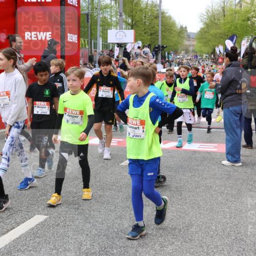 25.04.2026 - Das Zehntel Strokosch-Dieckow http://msf.ph/oto/9579757 25.04.2026 08:53:27 Ziel 1135, 1148, 1267, 1275, 1319, 1398, 1632, 1684, 1687, 1712, 1718, 1836, 2029, 2155, 2327, 2343, 2395, 2409, 2644, 2876, 2880, 3198, 3419, 3708, 3711, 1135, 1148, 1267, 1275, 1319, 1398, 1632, 1684, 1687, 1712, 1718, 1836, 2029, 2155, 2327, 2343, 2395, 2409, 2644, 2876, 2880, 3198, 3419, 3708, 3711 meine-sportfotos.de