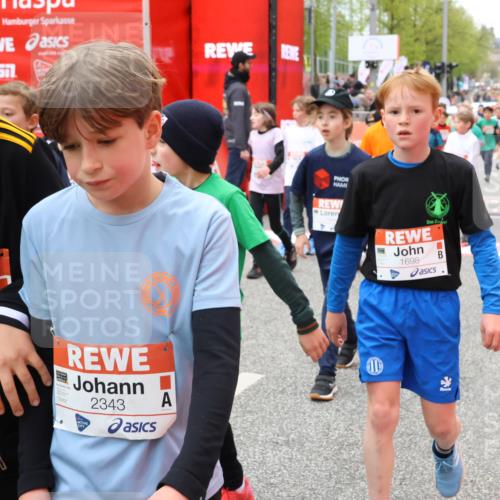 25.04.2026 - Das Zehntel Strokosch-Dieckow http://msf.ph/oto/9579763 25.04.2026 08:53:38 Ziel 1021, 1145, 2248, 2418, 2450, 2679, 3037, 3154, 3301, 3424, 3468, 3519, 3605, 3822, 4032, 4049, 1021, 1145, 2248, 2418, 2450, 2679, 3037, 3154, 3301, 3424, 3468, 3519, 3605, 3822, 4032, 4049 meine-sportfotos.de