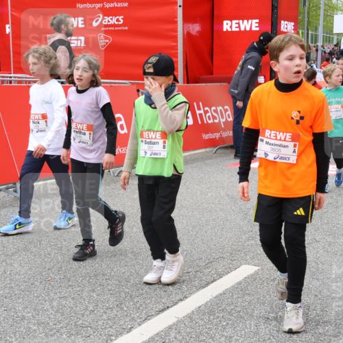 25.04.2026 - Das Zehntel Strokosch-Dieckow http://msf.ph/oto/9579770 25.04.2026 08:53:40 Ziel 1122, 1145, 1387, 2242, 2248, 2418, 2450, 2679, 3037, 3154, 3159, 3301, 3424, 3468, 3519, 3605, 3624, 3625, 3762, 3822, 4032, 1122, 1145, 1387, 2242, 2248, 2418, 2450, 2679, 3037, 3154, 3159, 3301, 3424, 3468, 3519, 3605, 3624, 3625, 3762, 3822, 4032 meine-sportfotos.de
