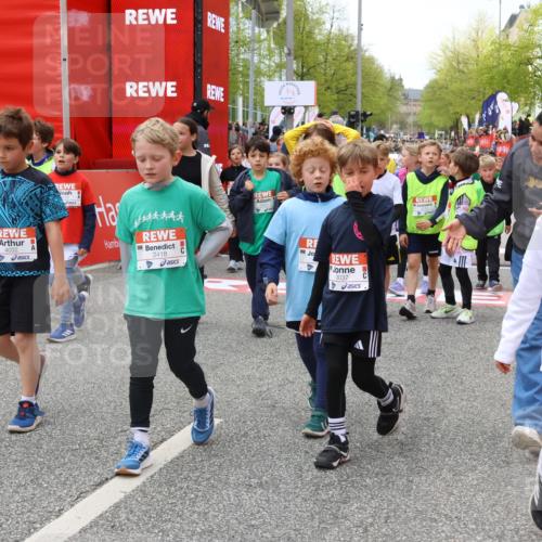 25.04.2026 - Das Zehntel Strokosch-Dieckow http://msf.ph/oto/9579790 25.04.2026 08:53:44 Ziel 1020, 1024, 1028, 1103, 1122, 1145, 1183, 1190, 1387, 1947, 2242, 2278, 2284, 2434, 2450, 2525, 2679, 2794, 2987, 3154, 3159, 3203, 3424, 3624, 3625, 3762, 3822, 4032, 1020, 1024, 1028, 1103, 1122, 1145, 1183, 1190, 1387, 1947, 2242, 2278, 2284, 2434, 2450, 2525, 2679, 2794, 2987, 3154, 3159, 3203, 3424, 3624, 3625, 3762, 3822, 4032 meine-sportfotos.de