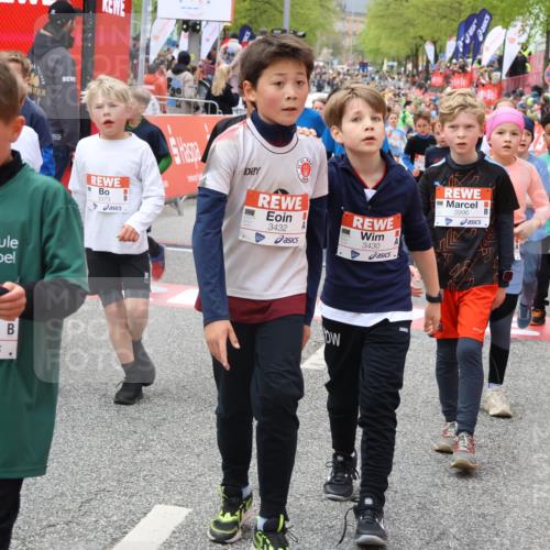 25.04.2026 - Das Zehntel Strokosch-Dieckow http://msf.ph/oto/9579804 25.04.2026 08:53:59 Ziel 1041, 1117, 1133, 1195, 1240, 1265, 1695, 1771, 1859, 2046, 2057, 2166, 2452, 2787, 3042, 3168, 3373, 3395, 3583, 3996, 1041, 1117, 1133, 1195, 1240, 1265, 1695, 1771, 1859, 2046, 2057, 2166, 2452, 2787, 3042, 3168, 3373, 3395, 3583, 3996 meine-sportfotos.de