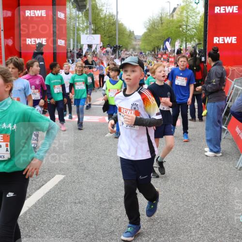25.04.2026 - Das Zehntel Strokosch-Dieckow http://msf.ph/oto/9579819 25.04.2026 08:54:14 Ziel 1180, 1260, 1298, 1320, 1569, 1899, 2221, 2316, 2322, 2335, 2442, 2461, 2469, 2825, 2865, 2868, 2897, 3231, 3253, 3298, 3300, 3308, 3416, 3501, 3653, 3988, 4031, 1180, 1260, 1298, 1320, 1569, 1899, 2221, 2316, 2322, 2335, 2442, 2461, 2469, 2825, 2865, 2868, 2897, 3231, 3253, 3298, 3300, 3308, 3416, 3501, 3653, 3988, 4031 meine-sportfotos.de