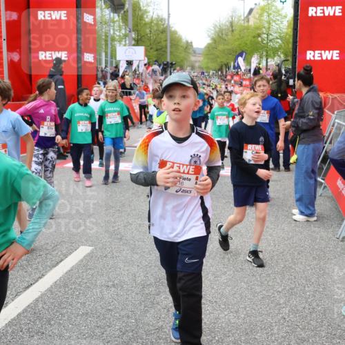 25.04.2026 - Das Zehntel Strokosch-Dieckow http://msf.ph/oto/9579827 25.04.2026 08:54:14 Ziel 1180, 1260, 1298, 1320, 1569, 1899, 2221, 2316, 2322, 2335, 2442, 2461, 2469, 2825, 2865, 2868, 2897, 3231, 3253, 3298, 3300, 3308, 3416, 3501, 3653, 3988, 4031, 1180, 1260, 1298, 1320, 1569, 1899, 2221, 2316, 2322, 2335, 2442, 2461, 2469, 2825, 2865, 2868, 2897, 3231, 3253, 3298, 3300, 3308, 3416, 3501, 3653, 3988, 4031 meine-sportfotos.de