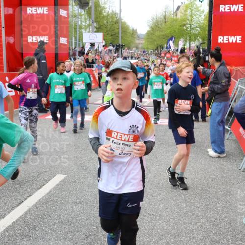 25.04.2026 - Das Zehntel Strokosch-Dieckow http://msf.ph/oto/9579831 25.04.2026 08:54:14 Ziel 1180, 1260, 1298, 1320, 1569, 1899, 2221, 2316, 2322, 2335, 2442, 2461, 2469, 2825, 2865, 2868, 2897, 3231, 3253, 3298, 3300, 3308, 3416, 3501, 3653, 3988, 4031, 1180, 1260, 1298, 1320, 1569, 1899, 2221, 2316, 2322, 2335, 2442, 2461, 2469, 2825, 2865, 2868, 2897, 3231, 3253, 3298, 3300, 3308, 3416, 3501, 3653, 3988, 4031 meine-sportfotos.de