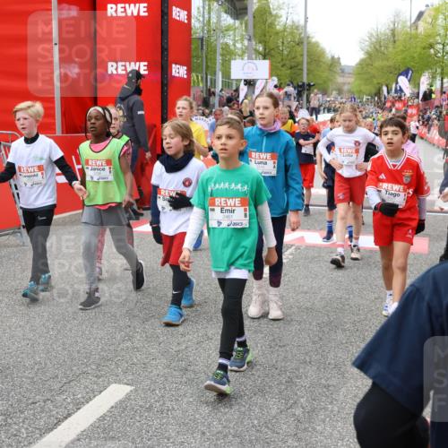 25.04.2026 - Das Zehntel Strokosch-Dieckow http://msf.ph/oto/9579835 25.04.2026 08:54:18 Ziel 1053, 1207, 1210, 1213, 1248, 1260, 1516, 1728, 2221, 2279, 2282, 2316, 2332, 2335, 2461, 2825, 2897, 3298, 3307, 3308, 3501, 3988, 4031, 1053, 1207, 1210, 1213, 1248, 1260, 1516, 1728, 2221, 2279, 2282, 2316, 2332, 2335, 2461, 2825, 2897, 3298, 3307, 3308, 3501, 3988, 4031 meine-sportfotos.de