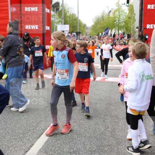 25.04.2026 - Das Zehntel Strokosch-Dieckow http://msf.ph/oto/9579845 25.04.2026 08:54:25 Ziel 1053, 1207, 1213, 1574, 1728, 2017, 2052, 2079, 2277, 2282, 2681, 3090, 3307, 3539, 3562, 1053, 1207, 1213, 1574, 1728, 2017, 2052, 2079, 2277, 2282, 2681, 3090, 3307, 3539, 3562 meine-sportfotos.de