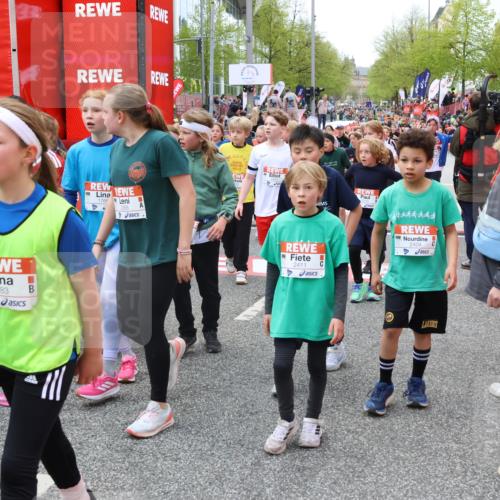 25.04.2026 - Das Zehntel Strokosch-Dieckow http://msf.ph/oto/9579861 25.04.2026 08:54:38 Ziel 1049, 1323, 1768, 1773, 1881, 2004, 2011, 2016, 2019, 2031, 2051, 2055, 2064, 2067, 2404, 2411, 2481, 2768, 2912, 2954, 3015, 3183, 3433, 3578, 3632, 3677, 3834, 3836, 3845, 3852, 1049, 1323, 1768, 1773, 1881, 2004, 2011, 2016, 2019, 2031, 2051, 2055, 2064, 2067, 2404, 2411, 2481, 2768, 2912, 2954, 3015, 3183, 3433, 3578, 3632, 3677, 3834, 3836, 3845, 3852 meine-sportfotos.de