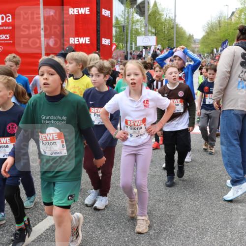 25.04.2026 - Das Zehntel Strokosch-Dieckow http://msf.ph/oto/9579874 25.04.2026 08:54:45 Ziel 1693, 1707, 1783, 1784, 1790, 1796, 1842, 2004, 2481, 2912, 3109, 3192, 3312, 3632, 3677, 3836, 3852, 1693, 1707, 1783, 1784, 1790, 1796, 1842, 2004, 2481, 2912, 3109, 3192, 3312, 3632, 3677, 3836, 3852 meine-sportfotos.de