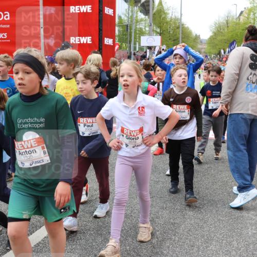 25.04.2026 - Das Zehntel Strokosch-Dieckow http://msf.ph/oto/9579880 25.04.2026 08:54:45 Ziel 1693, 1707, 1783, 1784, 1790, 1796, 1842, 2004, 2481, 2912, 3109, 3192, 3312, 3632, 3677, 3836, 3852, 1693, 1707, 1783, 1784, 1790, 1796, 1842, 2004, 2481, 2912, 3109, 3192, 3312, 3632, 3677, 3836, 3852 meine-sportfotos.de
