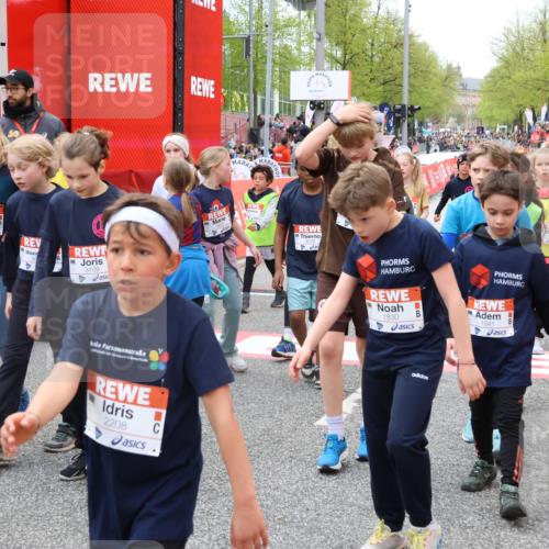 25.04.2026 - Das Zehntel Strokosch-Dieckow http://msf.ph/oto/9579889 25.04.2026 08:54:54 Ziel 1048, 1772, 1830, 1841, 2208, 2770, 2801, 2944, 3039, 3046, 3082, 3088, 3119, 3142, 3172, 3209, 3392, 3413, 3426, 3629, 3634, 3719, 3840, 3842, 1048, 1772, 1830, 1841, 2208, 2770, 2801, 2944, 3039, 3046, 3082, 3088, 3119, 3142, 3172, 3209, 3392, 3413, 3426, 3629, 3634, 3719, 3840, 3842 meine-sportfotos.de