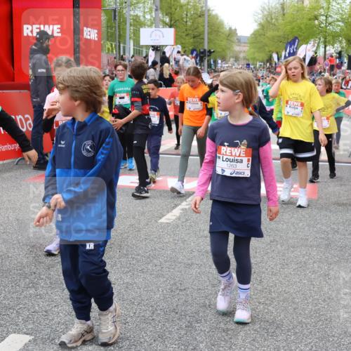 25.04.2026 - Das Zehntel Strokosch-Dieckow http://msf.ph/oto/9579930 25.04.2026 08:55:13 Ziel 1104, 1263, 1301, 1374, 1539, 1676, 1697, 1787, 2408, 2505, 2520, 2568, 2776, 2791, 2814, 2978, 3131, 3267, 3502, 3594, 3614, 3630, 3959, 3984, 1104, 1263, 1301, 1374, 1539, 1676, 1697, 1787, 2408, 2505, 2520, 2568, 2776, 2791, 2814, 2978, 3131, 3267, 3502, 3594, 3614, 3630, 3959, 3984 meine-sportfotos.de