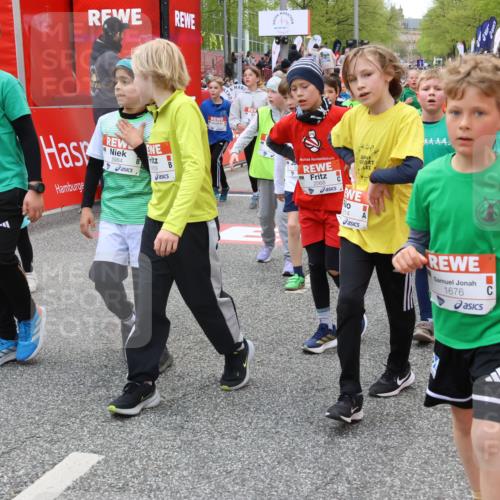 25.04.2026 - Das Zehntel Strokosch-Dieckow http://msf.ph/oto/9579952 25.04.2026 08:55:18 Ziel 1201, 1301, 1374, 1436, 1539, 1644, 1676, 1697, 1760, 1985, 2045, 2264, 2298, 2408, 2475, 2505, 2568, 2738, 2764, 2859, 3131, 3267, 3502, 3532, 3592, 3759, 3853, 3916, 3959, 3984, 1201, 1301, 1374, 1436, 1539, 1644, 1676, 1697, 1760, 1985, 2045, 2264, 2298, 2408, 2475, 2505, 2568, 2738, 2764, 2859, 3131, 3267, 3502, 3532, 3592, 3759, 3853, 3916, 3959, 3984 meine-sportfotos.de