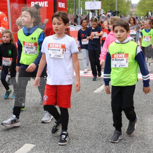 25.04.2026 - Das Zehntel Strokosch-Dieckow http://msf.ph/oto/9580010 25.04.2026 08:55:31 Ziel 1655, 1868, 1874, 2211, 2251, 2269, 2286, 2591, 2639, 2641, 2654, 2883, 3074, 3089, 3173, 3201, 3258, 3593, 1655, 1868, 1874, 2211, 2251, 2269, 2286, 2591, 2639, 2641, 2654, 2883, 3074, 3089, 3173, 3201, 3258, 3593 meine-sportfotos.de