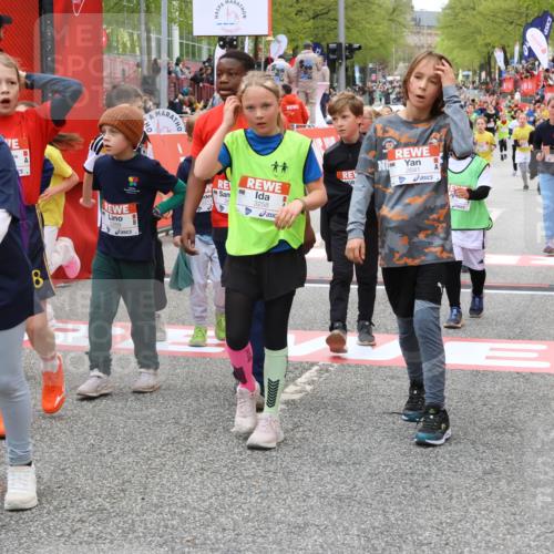 25.04.2026 - Das Zehntel Strokosch-Dieckow http://msf.ph/oto/9580021 25.04.2026 08:55:35 Ziel 1743, 1937, 2211, 2219, 2225, 2251, 2286, 2639, 2641, 2654, 2733, 2763, 2940, 3096, 3294, 1743, 1937, 2211, 2219, 2225, 2251, 2286, 2639, 2641, 2654, 2733, 2763, 2940, 3096, 3294 meine-sportfotos.de