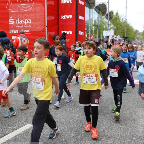 25.04.2026 - Das Zehntel Strokosch-Dieckow http://msf.ph/oto/9580033 25.04.2026 08:55:52 Ziel 1266, 1300, 1340, 1867, 2181, 2459, 2608, 2748, 2752, 2828, 2848, 2962, 3049, 3053, 3076, 3100, 3106, 3141, 3236, 3247, 3306, 3506, 3731, 3756, 3760, 3783, 3826, 3828, 3831, 3958, 4009, 4030, 4041, 1266, 1300, 1340, 1867, 2181, 2459, 2608, 2748, 2752, 2828, 2848, 2962, 3049, 3053, 3076, 3100, 3106, 3141, 3236, 3247, 3306, 3506, 3731, 3756, 3760, 3783, 3826, 3828, 3831, 3958, 4009, 4030, 4041 meine-sportfotos.de