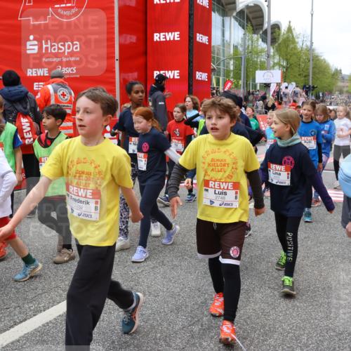 25.04.2026 - Das Zehntel Strokosch-Dieckow http://msf.ph/oto/9580035 25.04.2026 08:55:52 Ziel 1266, 1300, 1340, 1867, 2181, 2459, 2608, 2748, 2752, 2828, 2848, 2962, 3049, 3053, 3076, 3100, 3106, 3141, 3236, 3247, 3306, 3506, 3731, 3756, 3760, 3783, 3826, 3828, 3831, 3958, 4009, 4030, 4041, 1266, 1300, 1340, 1867, 2181, 2459, 2608, 2748, 2752, 2828, 2848, 2962, 3049, 3053, 3076, 3100, 3106, 3141, 3236, 3247, 3306, 3506, 3731, 3756, 3760, 3783, 3826, 3828, 3831, 3958, 4009, 4030, 4041 meine-sportfotos.de