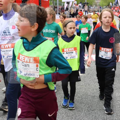 25.04.2026 - Das Zehntel Strokosch-Dieckow http://msf.ph/oto/9580116 25.04.2026 08:56:12 Ziel 1070, 1160, 1304, 1381, 1657, 1818, 2056, 2398, 2439, 2584, 2650, 2711, 2769, 2793, 3062, 3091, 3128, 3516, 3668, 3678, 3721, 3814, 3893, 1070, 1160, 1304, 1381, 1657, 1818, 2056, 2398, 2439, 2584, 2650, 2711, 2769, 2793, 3062, 3091, 3128, 3516, 3668, 3678, 3721, 3814, 3893 meine-sportfotos.de