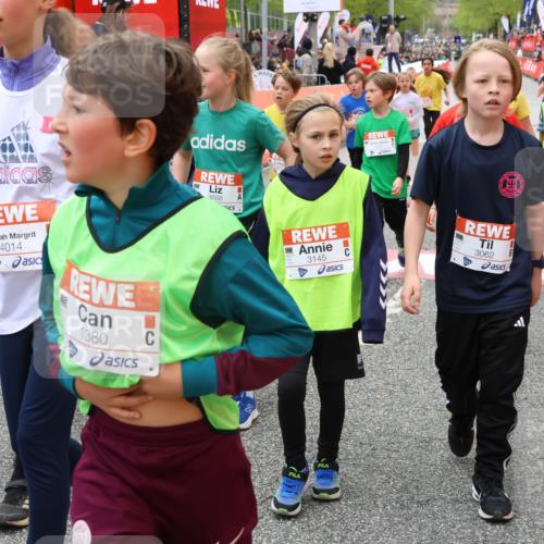 25.04.2026 - Das Zehntel Strokosch-Dieckow http://msf.ph/oto/9580121 25.04.2026 08:56:12 Ziel 1070, 1160, 1304, 1381, 1657, 1818, 2056, 2398, 2439, 2584, 2650, 2711, 2769, 2793, 3062, 3091, 3128, 3516, 3668, 3678, 3721, 3814, 3893, 1070, 1160, 1304, 1381, 1657, 1818, 2056, 2398, 2439, 2584, 2650, 2711, 2769, 2793, 3062, 3091, 3128, 3516, 3668, 3678, 3721, 3814, 3893 meine-sportfotos.de