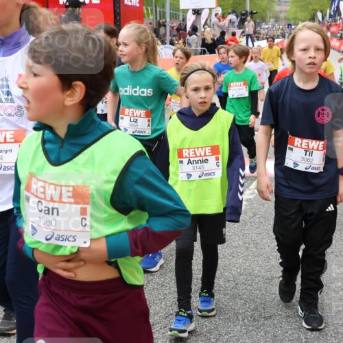 25.04.2026 - Das Zehntel Strokosch-Dieckow http://msf.ph/oto/9580125 25.04.2026 08:56:12 Ziel 1070, 1160, 1304, 1381, 1657, 1818, 2056, 2398, 2439, 2584, 2650, 2711, 2769, 2793, 3062, 3091, 3128, 3516, 3668, 3678, 3721, 3814, 3893, 1070, 1160, 1304, 1381, 1657, 1818, 2056, 2398, 2439, 2584, 2650, 2711, 2769, 2793, 3062, 3091, 3128, 3516, 3668, 3678, 3721, 3814, 3893 meine-sportfotos.de