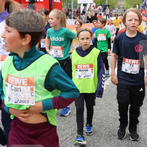 25.04.2026 - Das Zehntel Strokosch-Dieckow http://msf.ph/oto/9580130 25.04.2026 08:56:12 Ziel 1070, 1160, 1304, 1381, 1657, 1818, 2056, 2398, 2439, 2584, 2650, 2711, 2769, 2793, 3062, 3091, 3128, 3516, 3668, 3678, 3721, 3814, 3893, 1070, 1160, 1304, 1381, 1657, 1818, 2056, 2398, 2439, 2584, 2650, 2711, 2769, 2793, 3062, 3091, 3128, 3516, 3668, 3678, 3721, 3814, 3893 meine-sportfotos.de