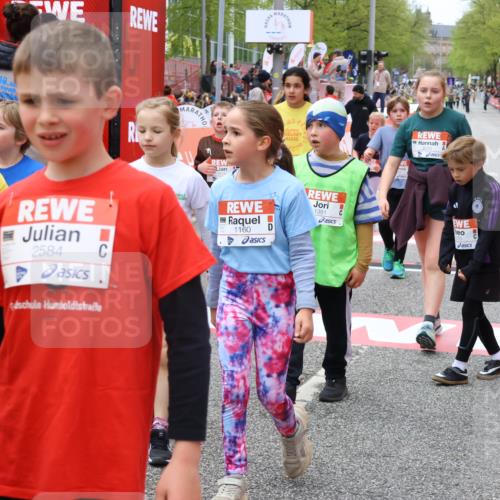 25.04.2026 - Das Zehntel Strokosch-Dieckow http://msf.ph/oto/9580147 25.04.2026 08:56:16 Ziel 1070, 1160, 1304, 1381, 1424, 1565, 1614, 1657, 1975, 2056, 2387, 2398, 2682, 2769, 2793, 3105, 3516, 3757, 3814, 3893, 4006, 1070, 1160, 1304, 1381, 1424, 1565, 1614, 1657, 1975, 2056, 2387, 2398, 2682, 2769, 2793, 3105, 3516, 3757, 3814, 3893, 4006 meine-sportfotos.de