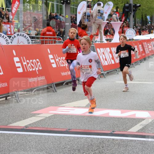 25.04.2026 - Das Zehntel Strokosch-Dieckow http://msf.ph/oto/9580211 25.04.2026 08:58:26 Ziel 1244, 1255, 1455, 1571, 1588, 1668, 1673, 1757, 1938, 1951, 1967, 1972, 2185, 2216, 2288, 2289, 2416, 2423, 2428, 2773, 2790, 2853, 3160, 3276, 3473, 3499, 3591, 3758, 3795, 3846, 3855, 3898, 1244, 1255, 1455, 1571, 1588, 1668, 1673, 1757, 1938, 1951, 1967, 1972, 2185, 2216, 2288, 2289, 2416, 2423, 2428, 2773, 2790, 2853, 3160, 3276, 3473, 3499, 3591, 3758, 3795, 3846, 3855, 3898 meine-sportfotos.de