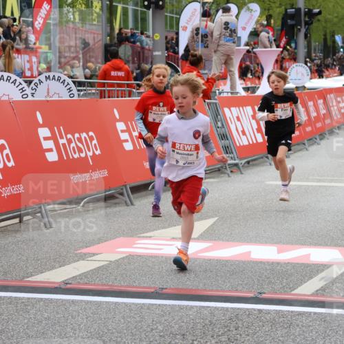 25.04.2026 - Das Zehntel Strokosch-Dieckow http://msf.ph/oto/9580221 25.04.2026 08:58:26 Ziel 1244, 1255, 1455, 1571, 1588, 1668, 1673, 1757, 1938, 1951, 1967, 1972, 2185, 2216, 2288, 2289, 2416, 2423, 2428, 2773, 2790, 2853, 3160, 3276, 3473, 3499, 3591, 3758, 3795, 3846, 3855, 3898, 1244, 1255, 1455, 1571, 1588, 1668, 1673, 1757, 1938, 1951, 1967, 1972, 2185, 2216, 2288, 2289, 2416, 2423, 2428, 2773, 2790, 2853, 3160, 3276, 3473, 3499, 3591, 3758, 3795, 3846, 3855, 3898 meine-sportfotos.de