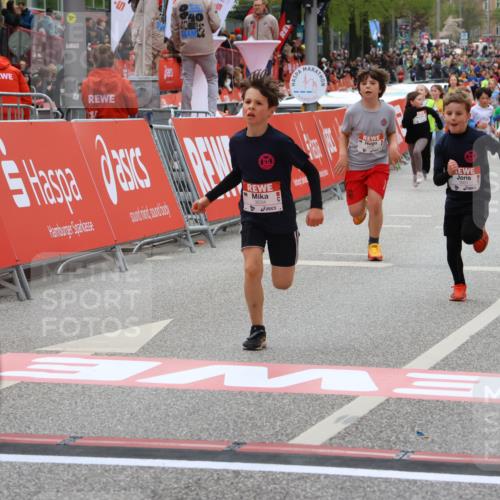 25.04.2026 - Das Zehntel Strokosch-Dieckow http://msf.ph/oto/9580280 25.04.2026 08:58:31 Ziel 1455, 1754, 1938, 1951, 1961, 2185, 2288, 2289, 2416, 2423, 2428, 2566, 2853, 3160, 3795, 3846, 4029, 1455, 1754, 1938, 1951, 1961, 2185, 2288, 2289, 2416, 2423, 2428, 2566, 2853, 3160, 3795, 3846, 4029 meine-sportfotos.de
