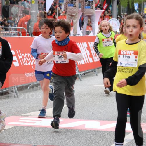 25.04.2026 - Das Zehntel Strokosch-Dieckow http://msf.ph/oto/9580325 25.04.2026 08:58:37 Ziel 1578, 1819, 1953, 1961, 1990, 2280, 2566, 3001, 3034, 3179, 3342, 3344, 3466, 1578, 1819, 1953, 1961, 1990, 2280, 2566, 3001, 3034, 3179, 3342, 3344, 3466 meine-sportfotos.de