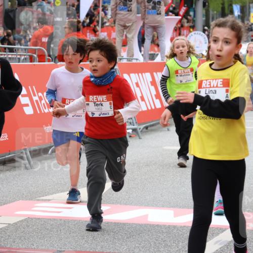 25.04.2026 - Das Zehntel Strokosch-Dieckow http://msf.ph/oto/9580329 25.04.2026 08:58:37 Ziel 1578, 1819, 1953, 1961, 1990, 2280, 2566, 3001, 3034, 3179, 3342, 3344, 3466, 1578, 1819, 1953, 1961, 1990, 2280, 2566, 3001, 3034, 3179, 3342, 3344, 3466 meine-sportfotos.de