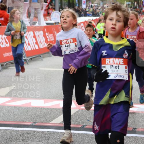 25.04.2026 - Das Zehntel Strokosch-Dieckow http://msf.ph/oto/9580377 25.04.2026 08:58:43 Ziel 1538, 1578, 1648, 1819, 1953, 1990, 2809, 2821, 2916, 3001, 3030, 3034, 3067, 3179, 3224, 3344, 3466, 3804, 3813, 3817, 3931, 1538, 1578, 1648, 1819, 1953, 1990, 2809, 2821, 2916, 3001, 3030, 3034, 3067, 3179, 3224, 3344, 3466, 3804, 3813, 3817, 3931 meine-sportfotos.de