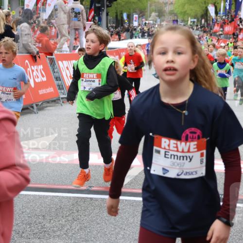 25.04.2026 - Das Zehntel Strokosch-Dieckow http://msf.ph/oto/9580399 25.04.2026 08:58:46 Ziel 1159, 1399, 1538, 1648, 1656, 2809, 2821, 2916, 3030, 3067, 3086, 3224, 3804, 3813, 3817, 3931, 1159, 1399, 1538, 1648, 1656, 2809, 2821, 2916, 3030, 3067, 3086, 3224, 3804, 3813, 3817, 3931 meine-sportfotos.de