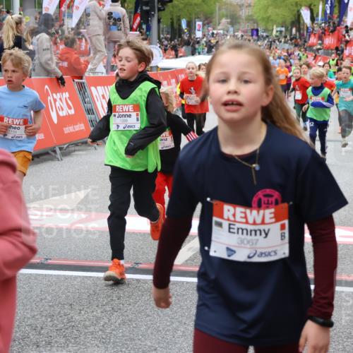 25.04.2026 - Das Zehntel Strokosch-Dieckow http://msf.ph/oto/9580403 25.04.2026 08:58:46 Ziel 1159, 1399, 1538, 1648, 1656, 2809, 2821, 2916, 3030, 3067, 3086, 3224, 3804, 3813, 3817, 3931, 1159, 1399, 1538, 1648, 1656, 2809, 2821, 2916, 3030, 3067, 3086, 3224, 3804, 3813, 3817, 3931 meine-sportfotos.de