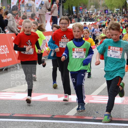 25.04.2026 - Das Zehntel Strokosch-Dieckow http://msf.ph/oto/9580435 25.04.2026 08:58:49 Ziel 1159, 1399, 1538, 1543, 1552, 1656, 2373, 2561, 2580, 2655, 2685, 2821, 2916, 2974, 3067, 3086, 3281, 3297, 3710, 3804, 3817, 3894, 1159, 1399, 1538, 1543, 1552, 1656, 2373, 2561, 2580, 2655, 2685, 2821, 2916, 2974, 3067, 3086, 3281, 3297, 3710, 3804, 3817, 3894 meine-sportfotos.de