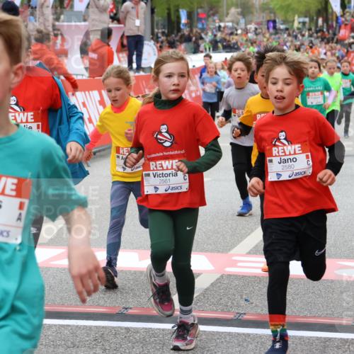 25.04.2026 - Das Zehntel Strokosch-Dieckow http://msf.ph/oto/9580448 25.04.2026 08:58:51 Ziel 1159, 1399, 1543, 1552, 1656, 2373, 2561, 2580, 2655, 2685, 2821, 2916, 2947, 2974, 3086, 3281, 3297, 3710, 3894, 1159, 1399, 1543, 1552, 1656, 2373, 2561, 2580, 2655, 2685, 2821, 2916, 2947, 2974, 3086, 3281, 3297, 3710, 3894 meine-sportfotos.de