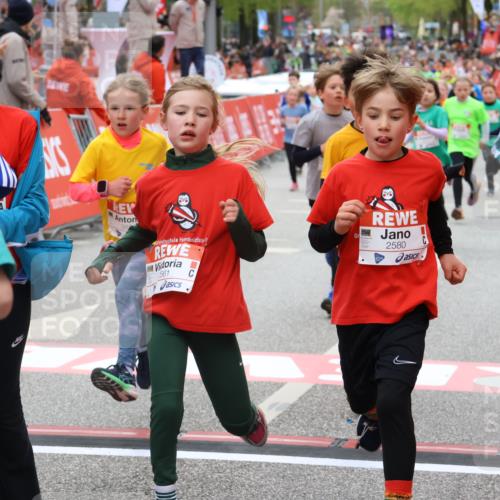 25.04.2026 - Das Zehntel Strokosch-Dieckow http://msf.ph/oto/9580465 25.04.2026 08:58:51 Ziel 1159, 1399, 1543, 1552, 1656, 2373, 2561, 2580, 2655, 2685, 2821, 2916, 2947, 2974, 3086, 3281, 3297, 3710, 3894, 1159, 1399, 1543, 1552, 1656, 2373, 2561, 2580, 2655, 2685, 2821, 2916, 2947, 2974, 3086, 3281, 3297, 3710, 3894 meine-sportfotos.de