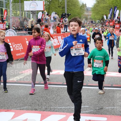 25.04.2026 - Das Zehntel Strokosch-Dieckow http://msf.ph/oto/9580592 25.04.2026 08:59:00 Ziel 1019, 1029, 1156, 1518, 1520, 1522, 1733, 1752, 2232, 2290, 2314, 2471, 2476, 3346, 3368, 3381, 3687, 3712, 3911, 3942, 1019, 1029, 1156, 1518, 1520, 1522, 1733, 1752, 2232, 2290, 2314, 2471, 2476, 3346, 3368, 3381, 3687, 3712, 3911, 3942 meine-sportfotos.de
