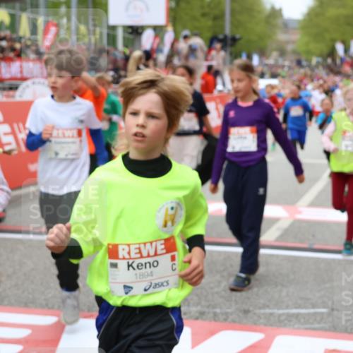 25.04.2026 - Das Zehntel Strokosch-Dieckow http://msf.ph/oto/9580703 25.04.2026 08:59:10 Ziel 1144, 1163, 1181, 1402, 1808, 1892, 1894, 2030, 2035, 2331, 2359, 2426, 2861, 2976, 2992, 3158, 3166, 3200, 3278, 3479, 3725, 1144, 1163, 1181, 1402, 1808, 1892, 1894, 2030, 2035, 2331, 2359, 2426, 2861, 2976, 2992, 3158, 3166, 3200, 3278, 3479, 3725 meine-sportfotos.de