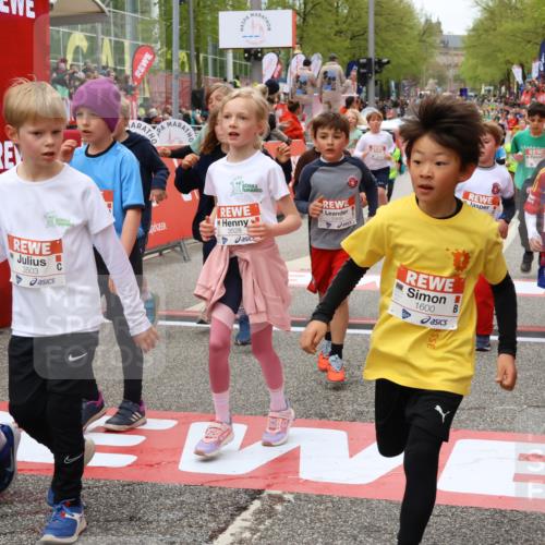 25.04.2026 - Das Zehntel Strokosch-Dieckow http://msf.ph/oto/9580798 25.04.2026 08:59:21 Ziel 1046, 1276, 1512, 1619, 1672, 1755, 1756, 1839, 1964, 1970, 2111, 2345, 2447, 2838, 2854, 2866, 2867, 3326, 3355, 3455, 3467, 3503, 3528, 3538, 3702, 3943, 3965, 1046, 1276, 1512, 1619, 1672, 1755, 1756, 1839, 1964, 1970, 2111, 2345, 2447, 2838, 2854, 2866, 2867, 3326, 3355, 3455, 3467, 3503, 3528, 3538, 3943 meine-sportfotos.de